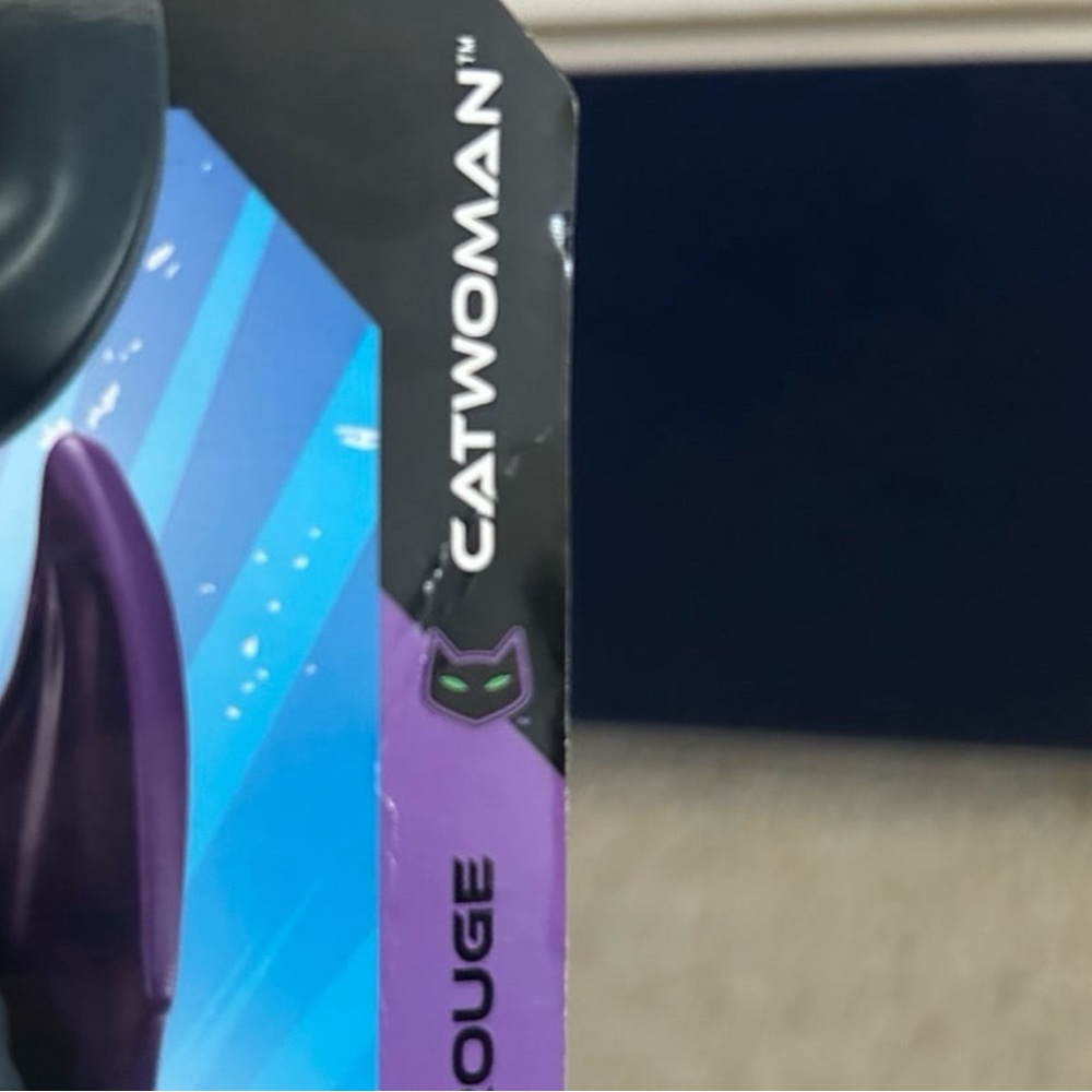 DC x Sonic Rouge The Bat as Catwoman 5” Jakks Pacific - Picture 8 of 12